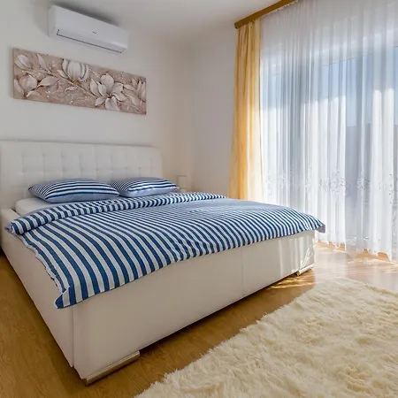 Apartment Royal Dujak *